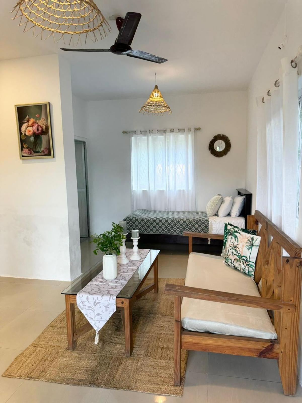 Kingfisher Blues Siolim Exterior foto