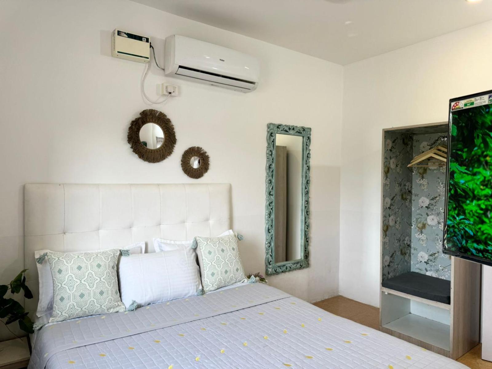 Kingfisher Blues Siolim Exterior foto